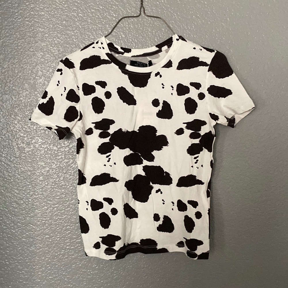 Cow printed cropped shirt